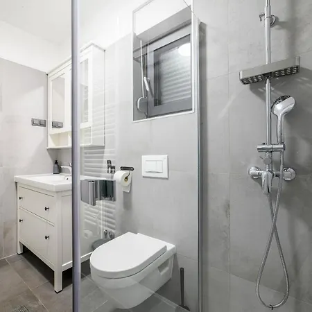 Ledunis Lägenhet Šibenik