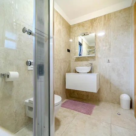 Ledunis Διαμέρισμα *