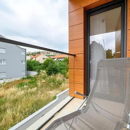 Ledunis Apartment *